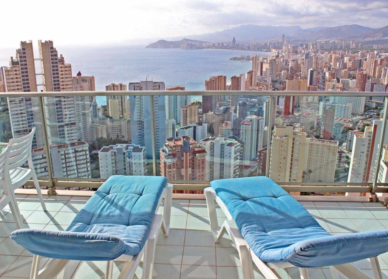 Skyline 26 Stunning Sea Views From A 2-Bedroom Apartment On The 26Th Floor بينايدورم المظهر الخارجي الصورة