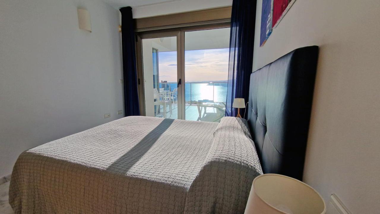 Skyline 26 Stunning Sea Views From A 2-Bedroom Apartment On The 26Th Floor بينايدورم المظهر الخارجي الصورة